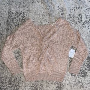 🟣Soft pink knotted twist sweater🟣